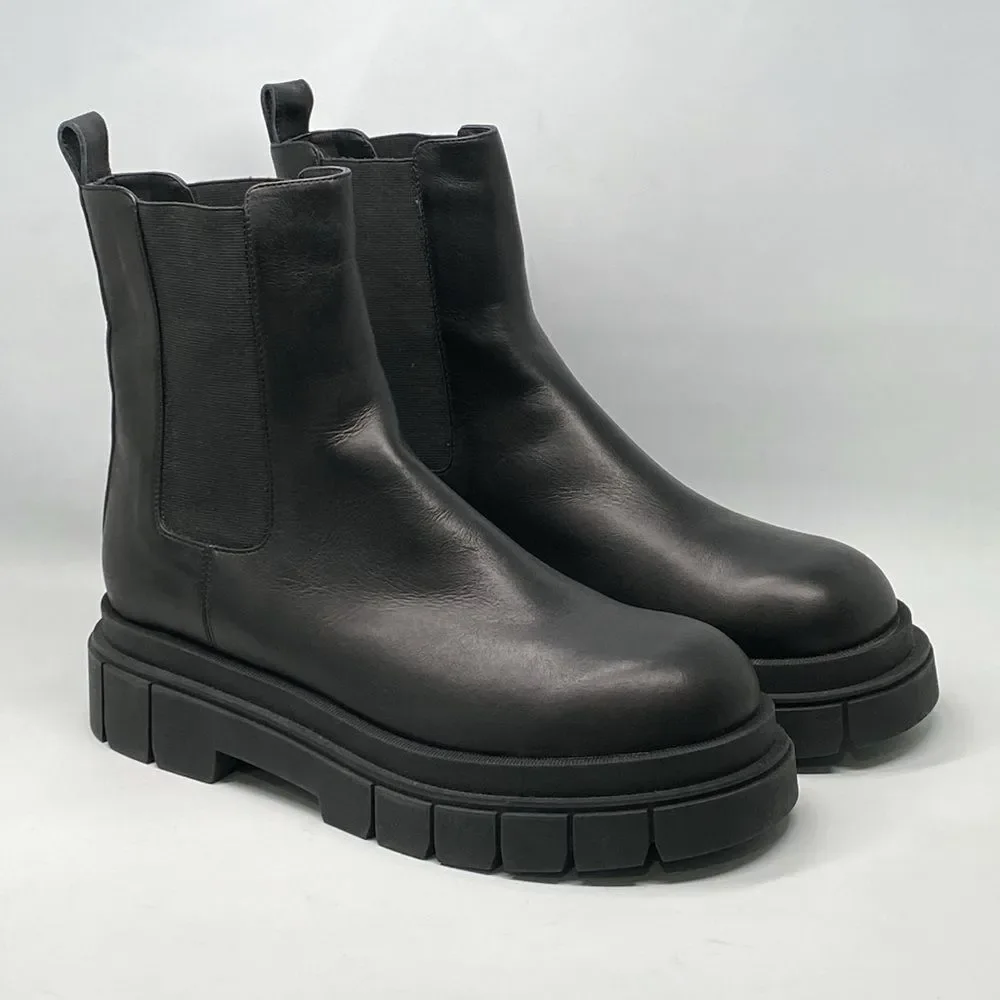 Mackage Leather Chelsea Boots size 43/us size 10